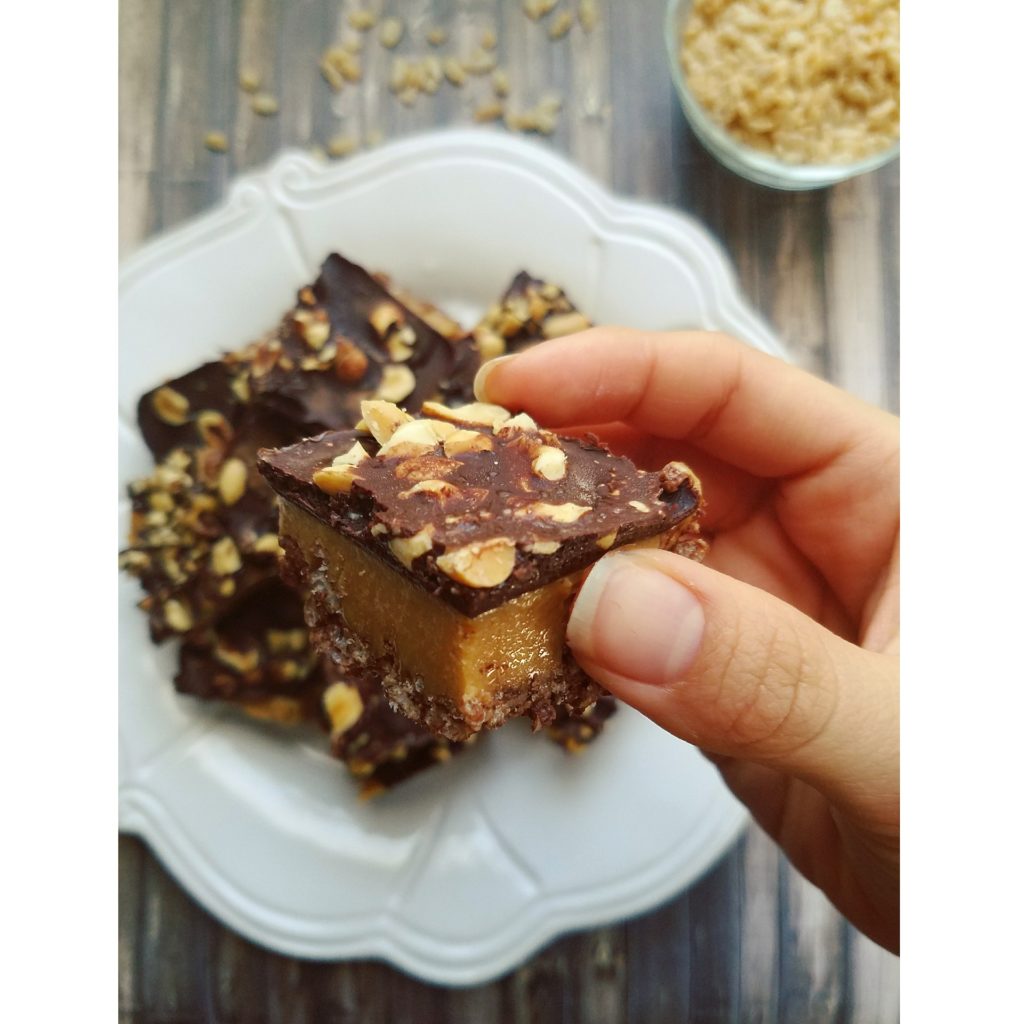 peanut butter chocolate dream bars