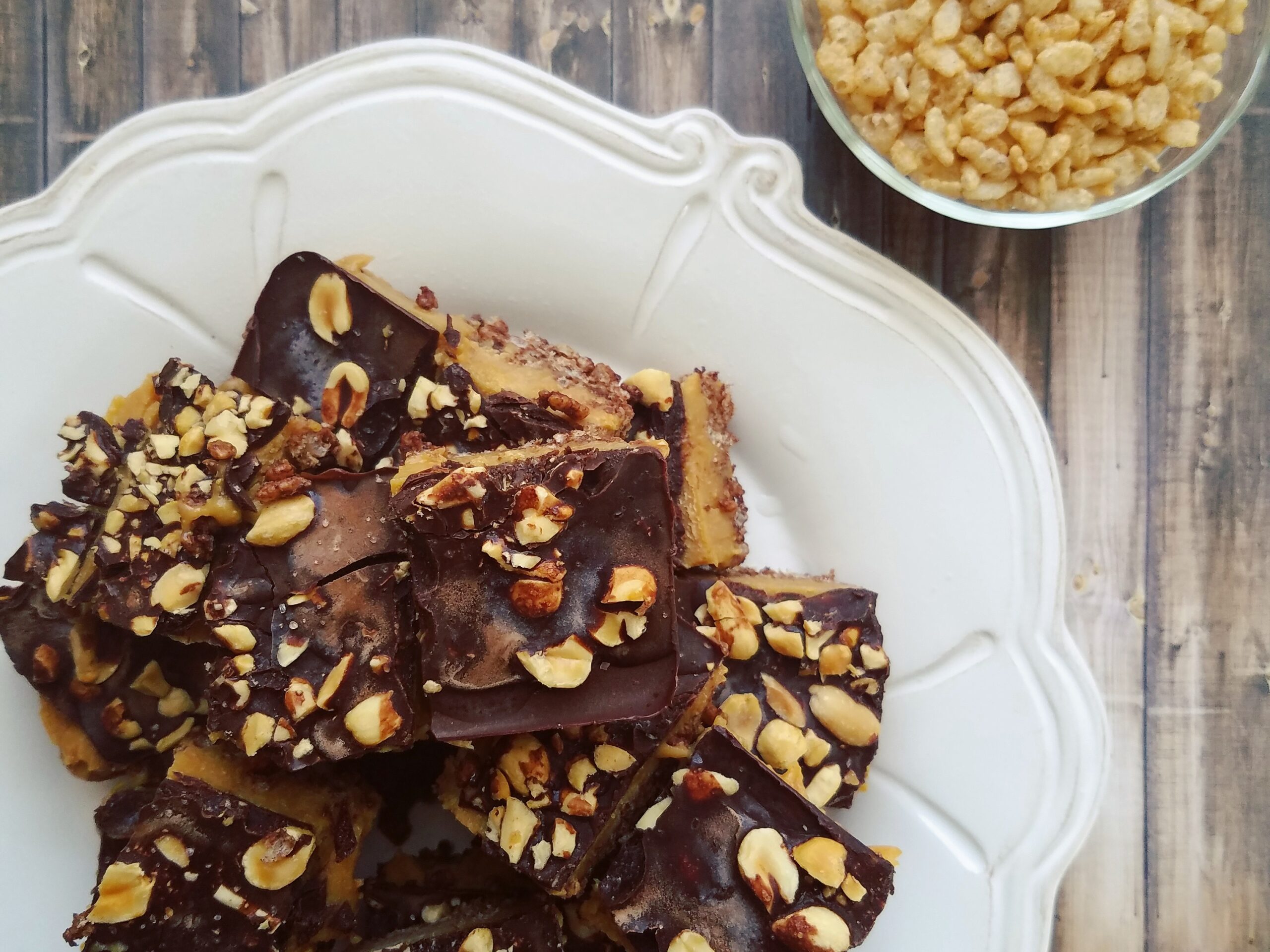 Creamy Peanut Butter Chocolate Crisp Bars