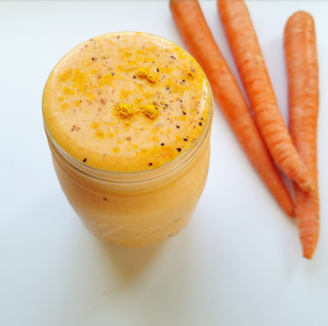 carrot mango tumeric smoothie