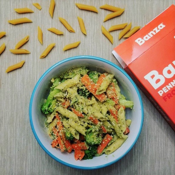 Broccoli and Carrot Penne Pasta with Parsley-Cilantro Pesto