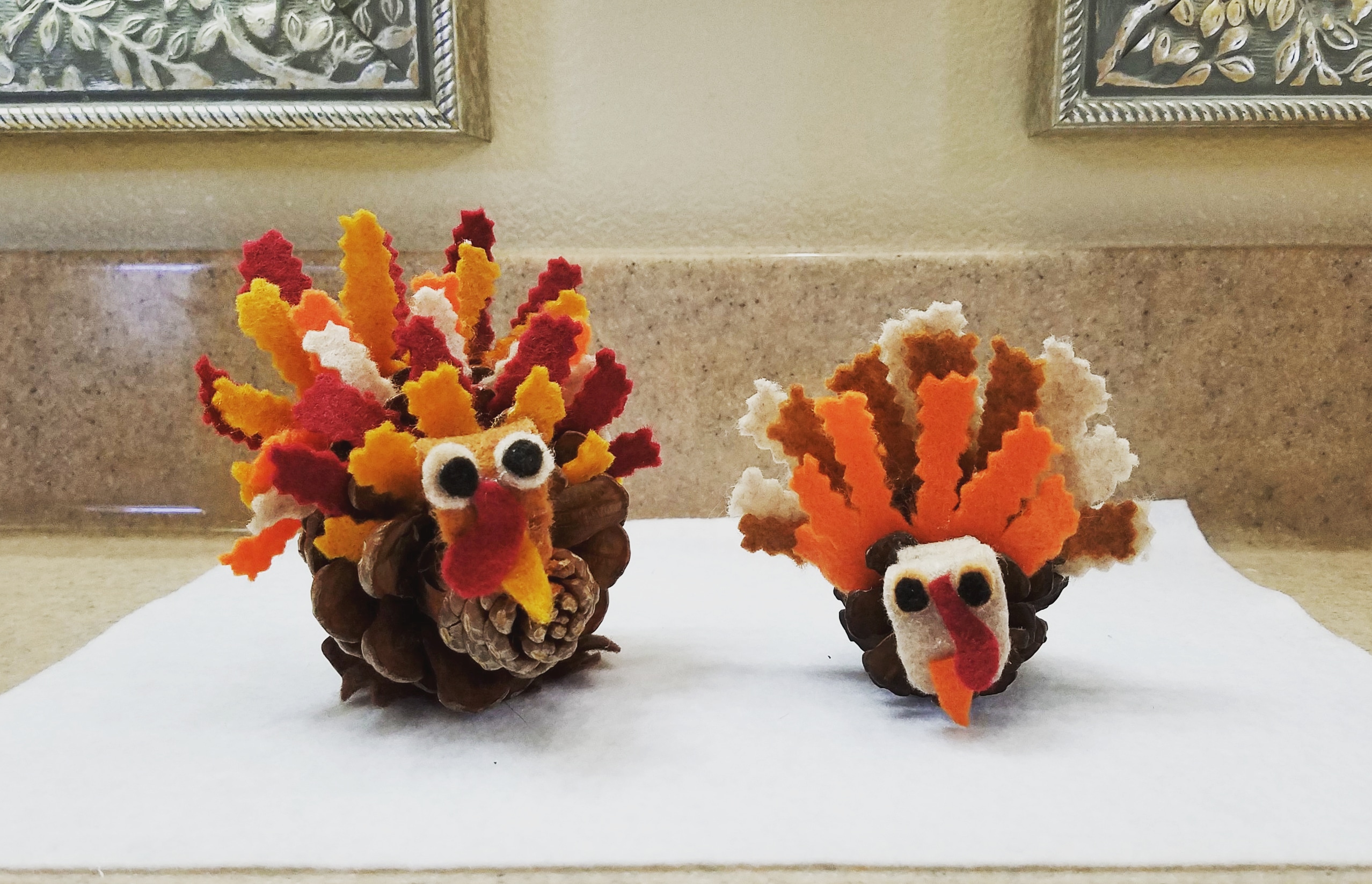 Pinecone Turkeys ~ A Thanksgiving Decoration