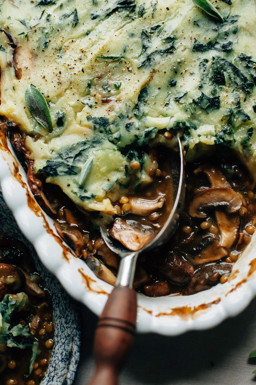 thanksgiving dishes - mushroom gravy pie